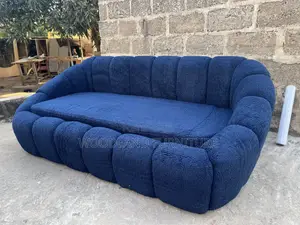 Cloud Comfort. Sculpted Style.