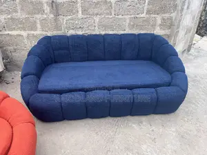 Cloud Comfort. Sculpted Style.