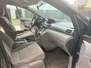 Honda Odyssey 2.4 Absolute 4WD 2013 Gray