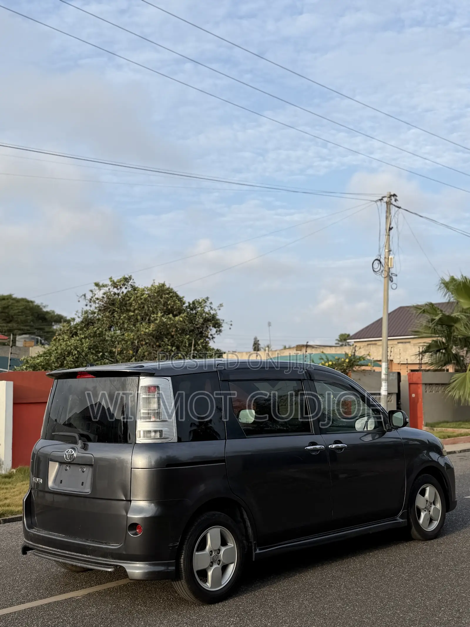 Toyota Sienta 1.5 AWD 2013 Gray