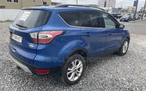 Ford Escape SE 4x4 2017 Blue