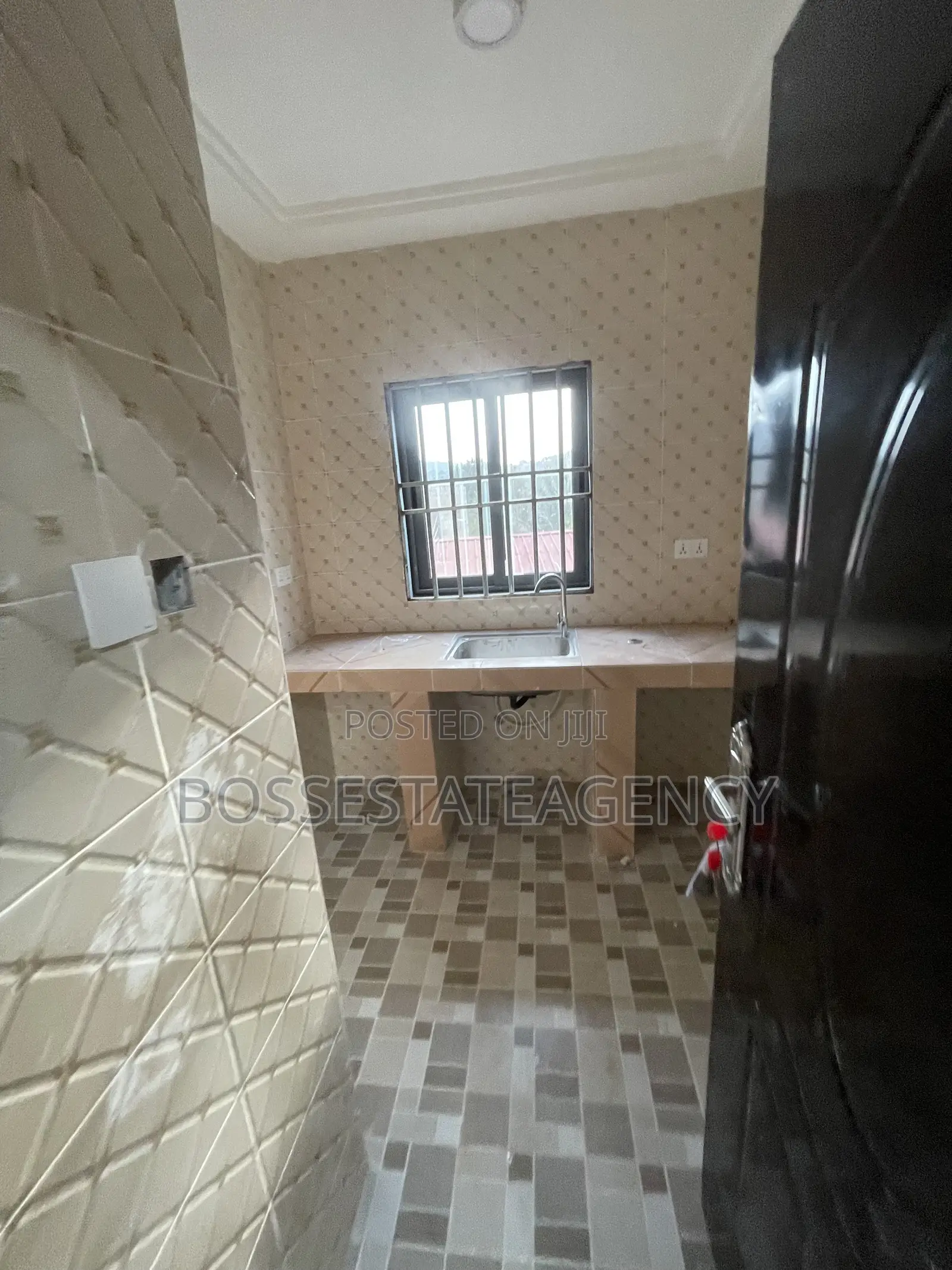 2bdrm Apartment in Boss Estate Agency, Sasaabi for rent