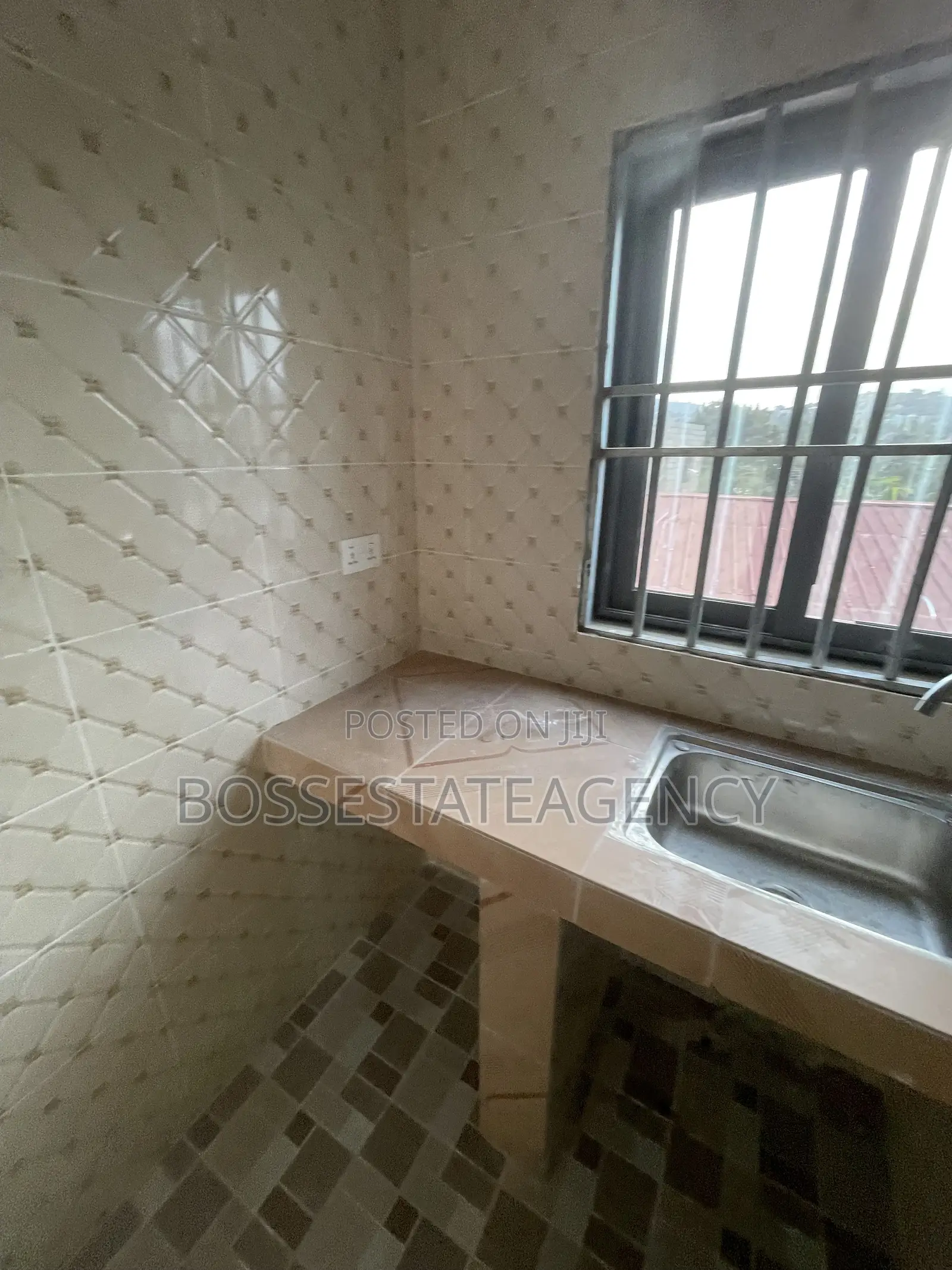 2bdrm Apartment in Boss Estate Agency, Sasaabi for rent