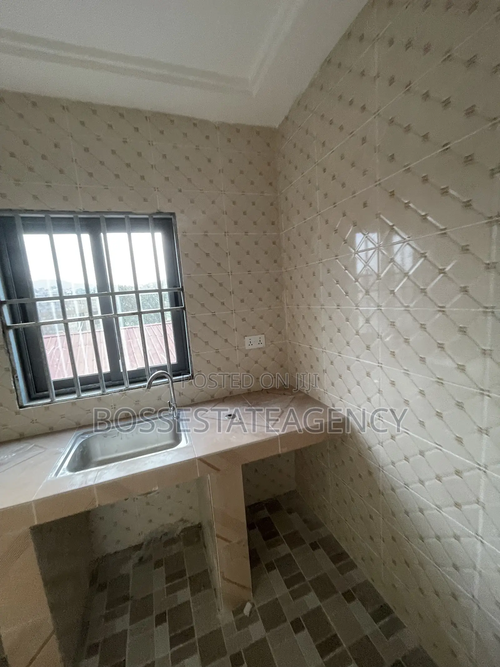 2bdrm Apartment in Boss Estate Agency, Sasaabi for rent