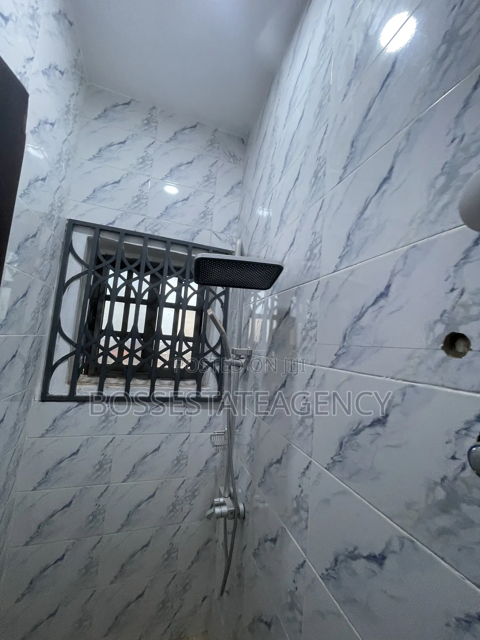 3bdrm Apartment in Boss Estate Agency, Police Station for rent