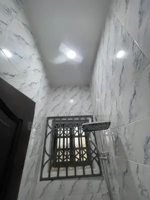 3bdrm Apartment in Boss Estate Agency, Police Station for rent