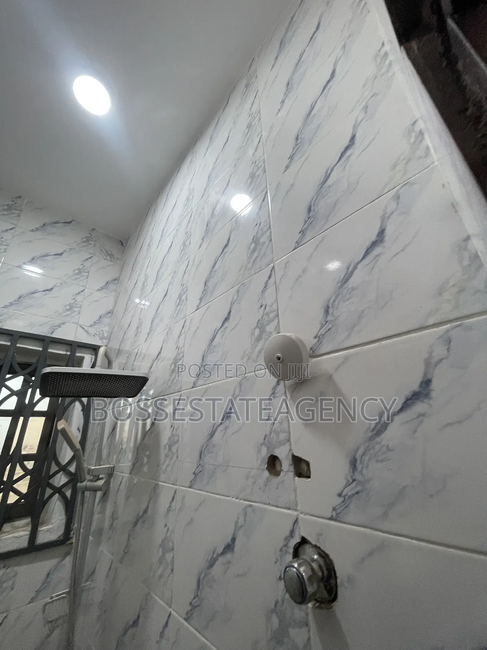 3bdrm Apartment in Boss Estate Agency, Police Station for rent