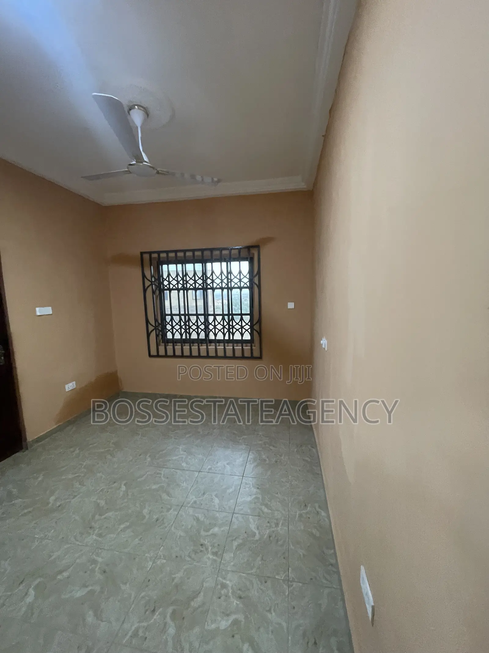 3bdrm Apartment in Boss Estate Agency, Police Station for rent