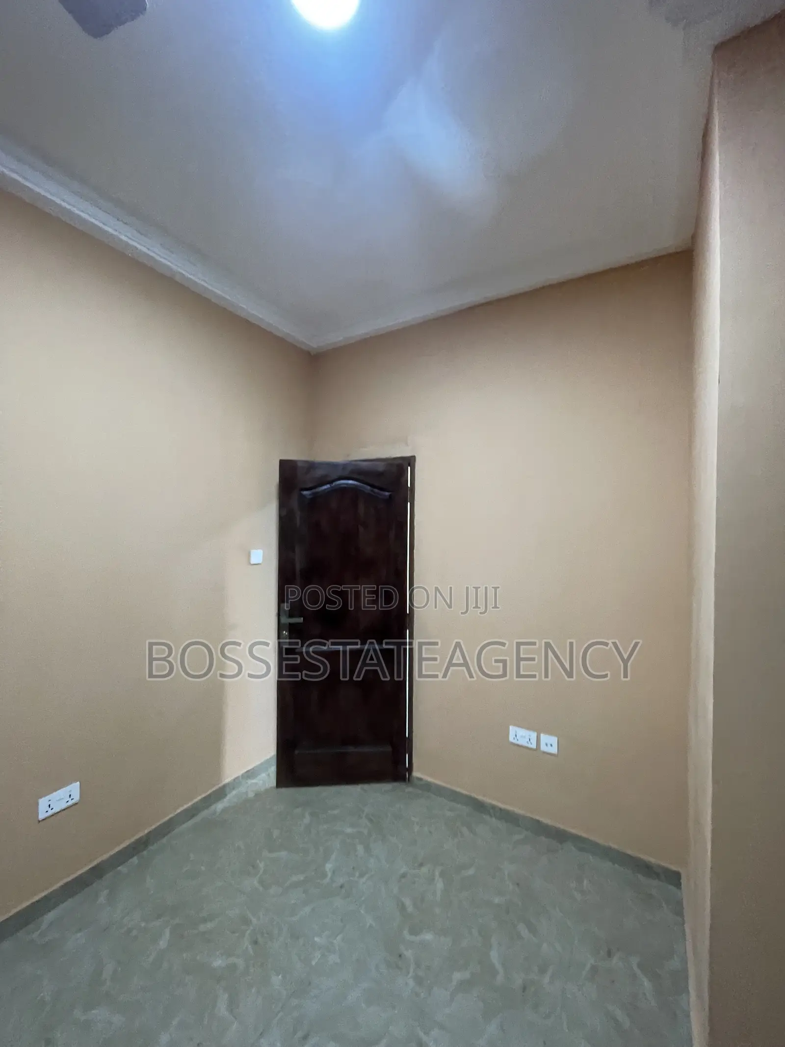 3bdrm Apartment in Boss Estate Agency, Police Station for rent