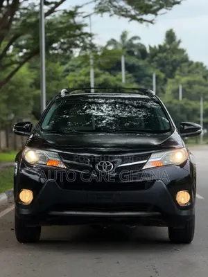 Toyota RAV4 XLE 4dr SUV (2.5L 4cyl 6A) 2015 Matt Black