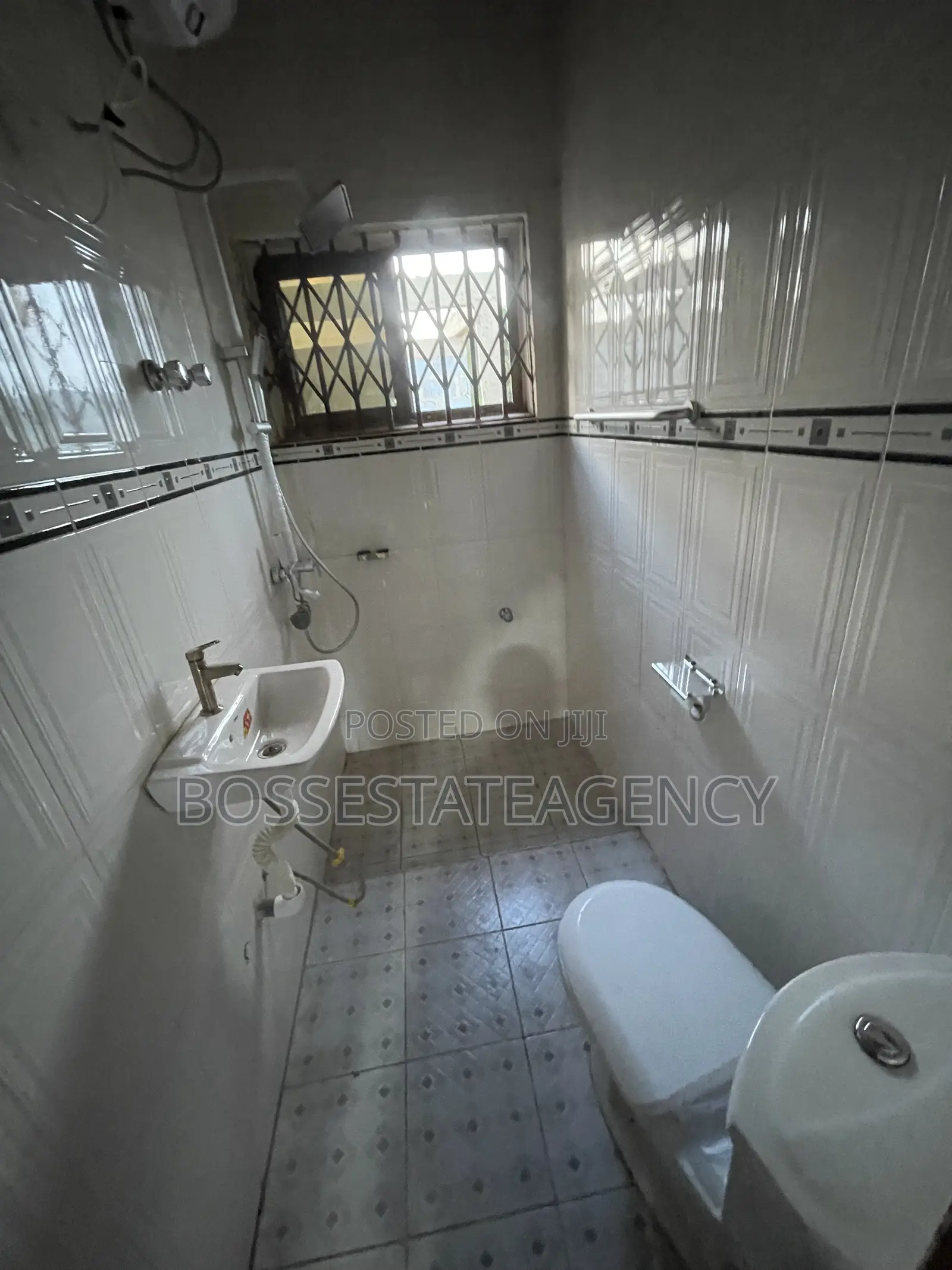 1bdrm Apartment in Boss Estate Agency, Sasaabi for rent