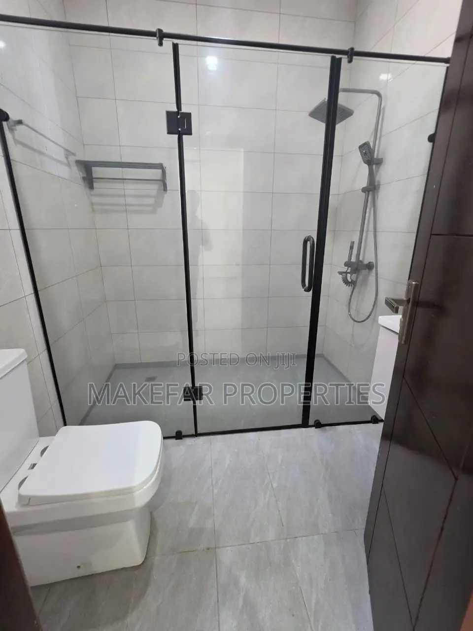 4bdrm House in East Legon for sale