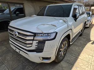 New Toyota Land Cruiser 2025 White
