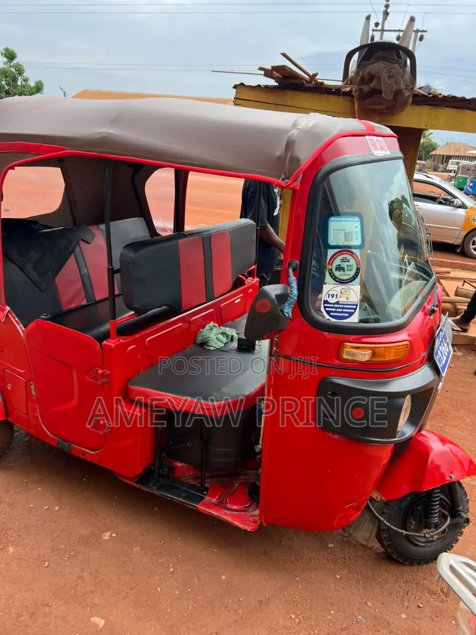 Bajaj RE 2026 Red