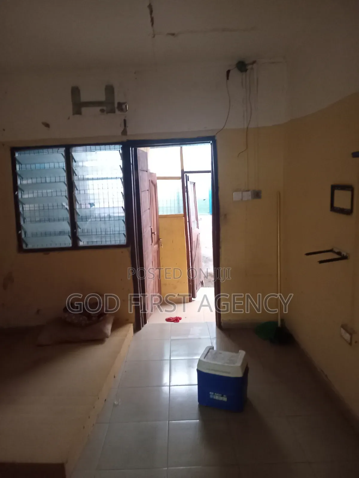2bdrm Apartment in Tabora, Nyanmekye for rent