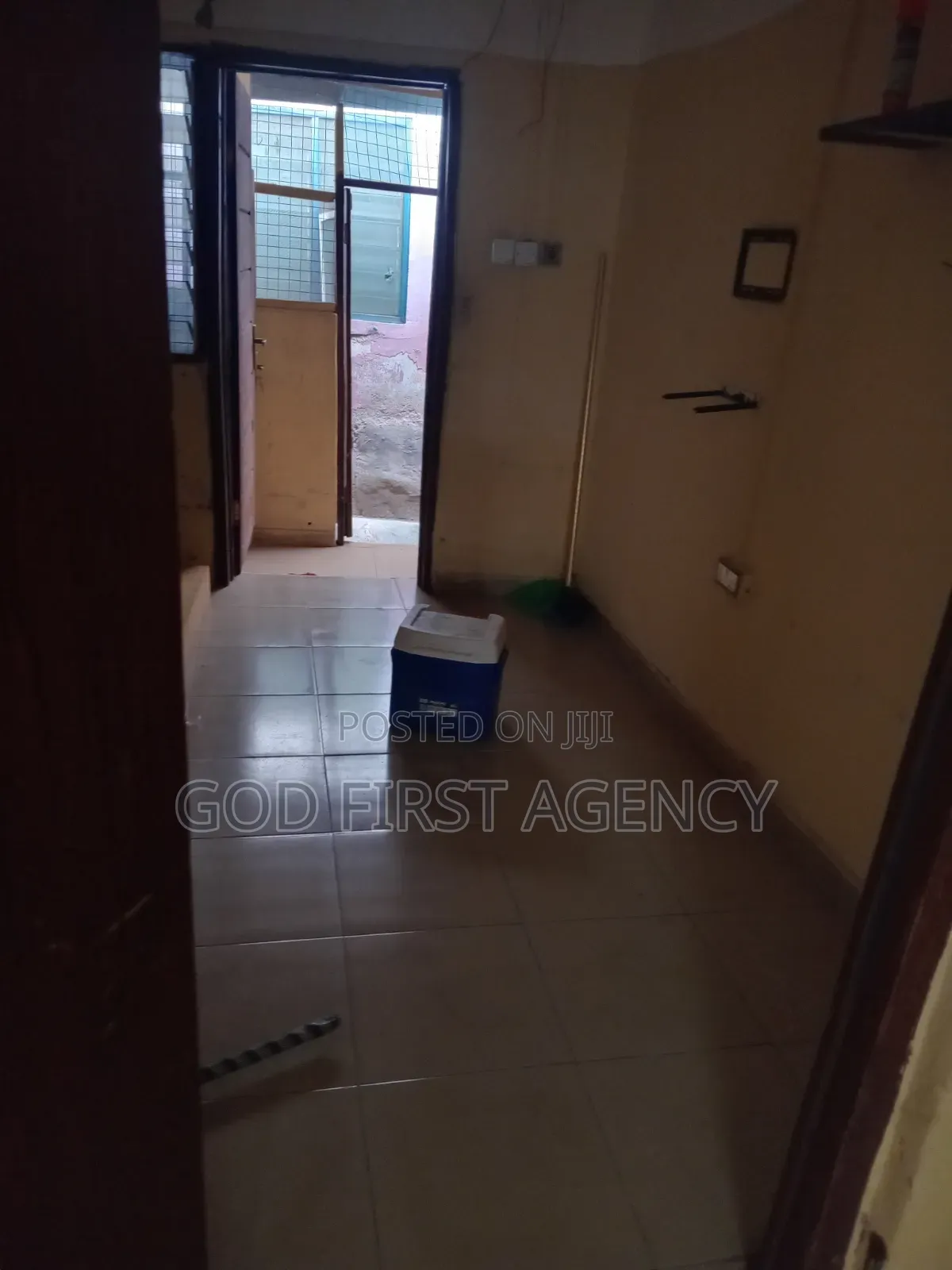 2bdrm Apartment in Tabora, Nyanmekye for rent
