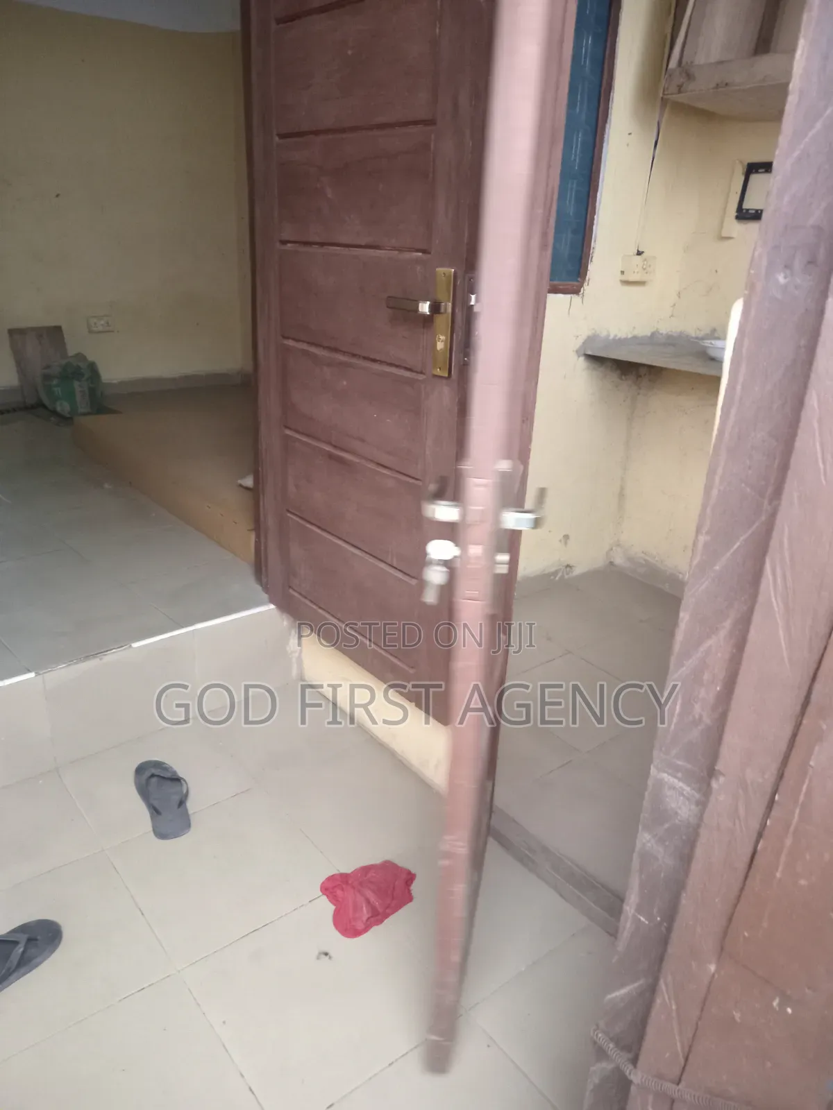 2bdrm Apartment in Tabora, Nyanmekye for rent