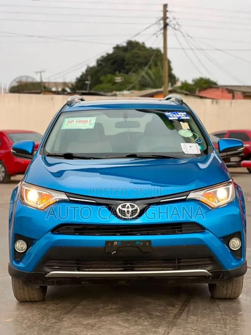 Toyota RAV4 XLE AWD (2.5L 4cyl 6A) 2016 Blue