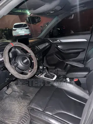 Audi Q3 2013 Black