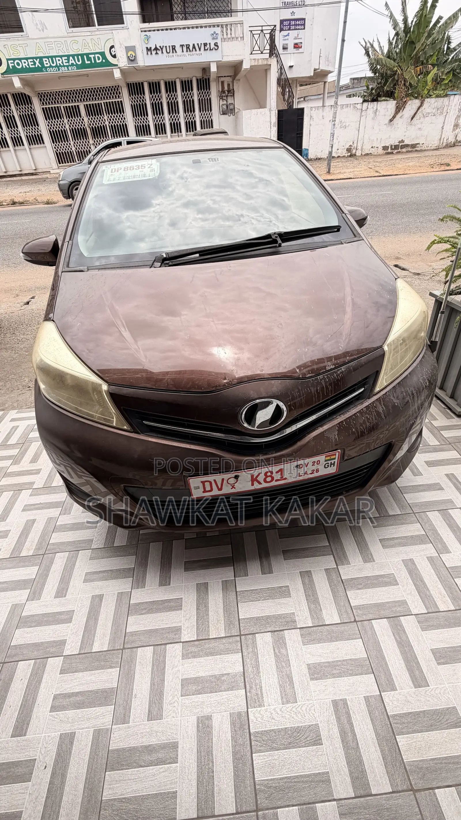 Toyota Vitz 1.3 AWD 3dr 2012 Brown
