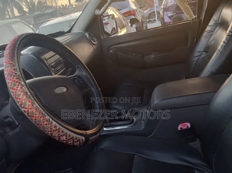Ford Explorer 2009 Red