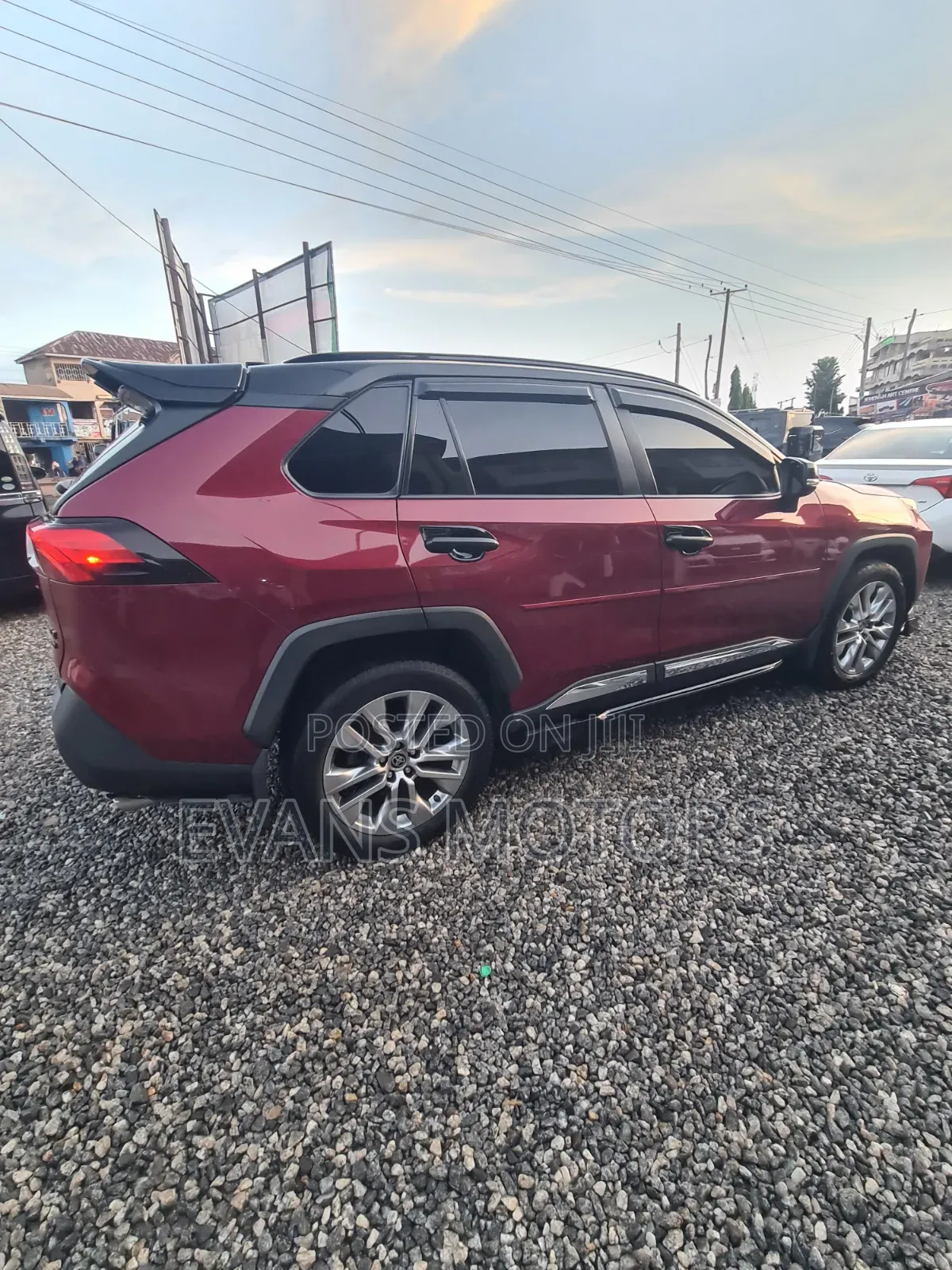 Toyota RAV4 XLE Premium AWD 2020 Red