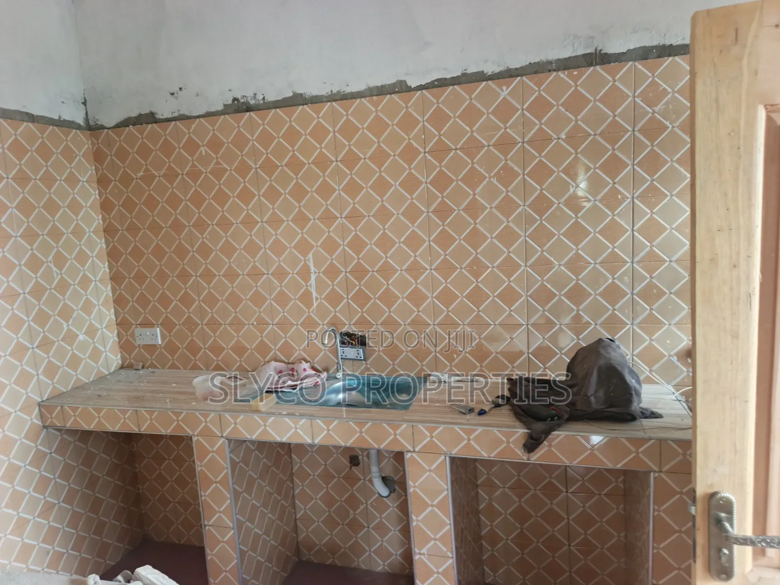 1bdrm Apartment in Pipeline Last Stop, New-Juaben Municipal for rent