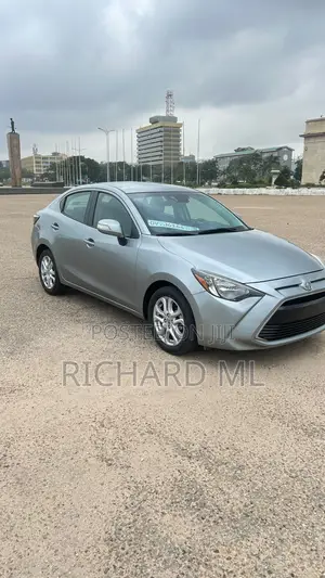Scion iA Base 2016 Silver