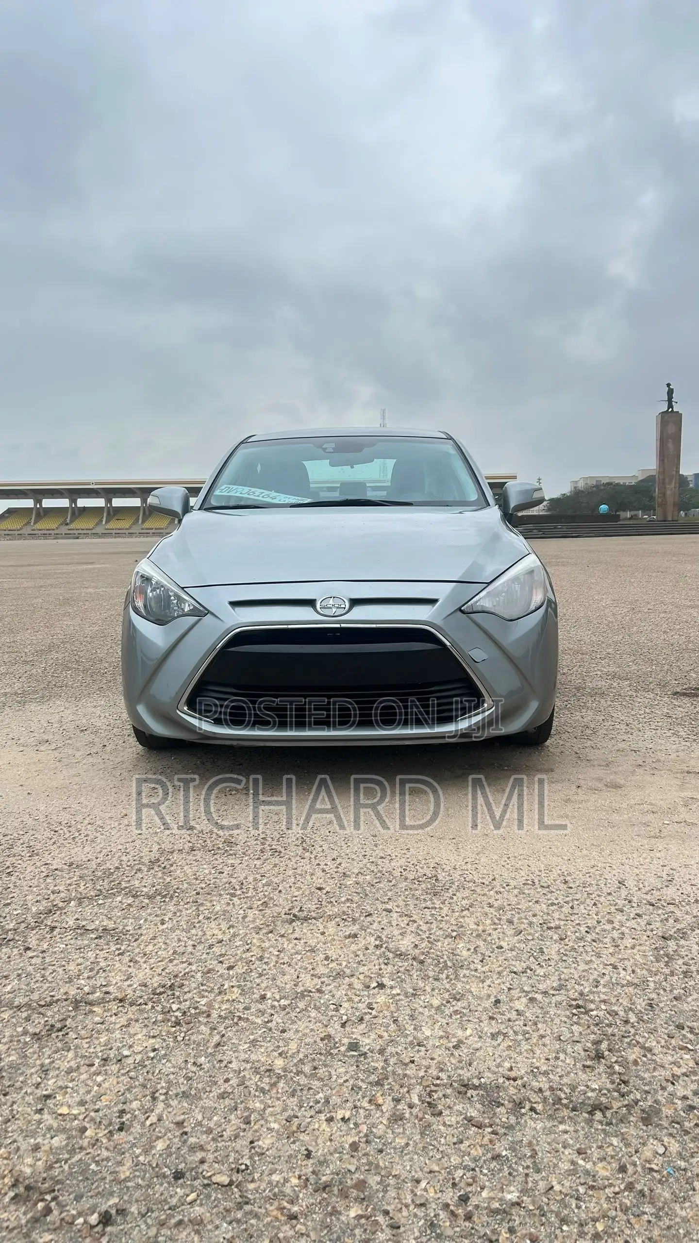 Scion iA Base 2016 Silver