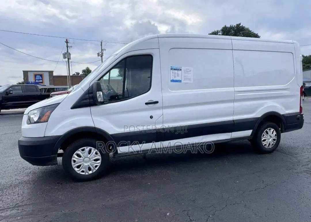 Ford Transit 2019 White