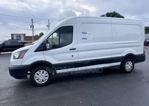 Ford Transit 2019 White