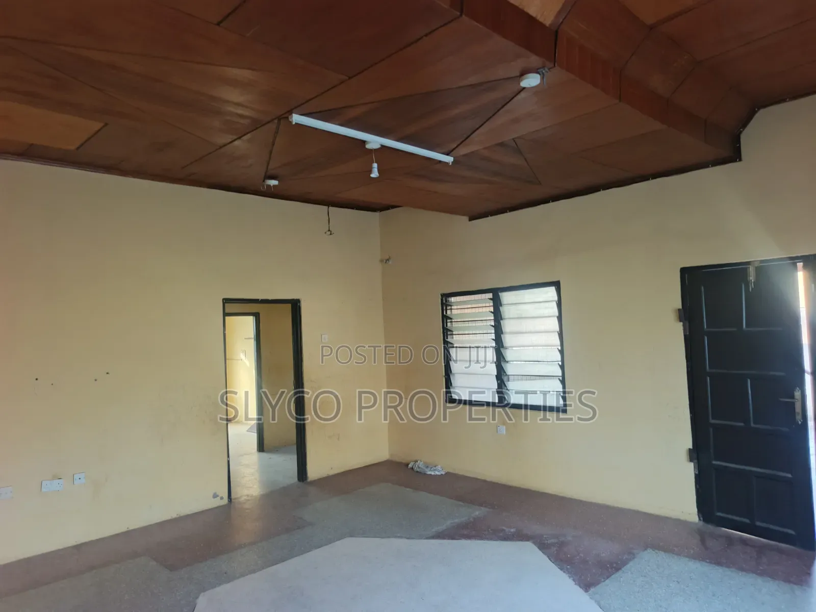 3bdrm Bungalow in Marshal Estate, New-Juaben Municipal for rent