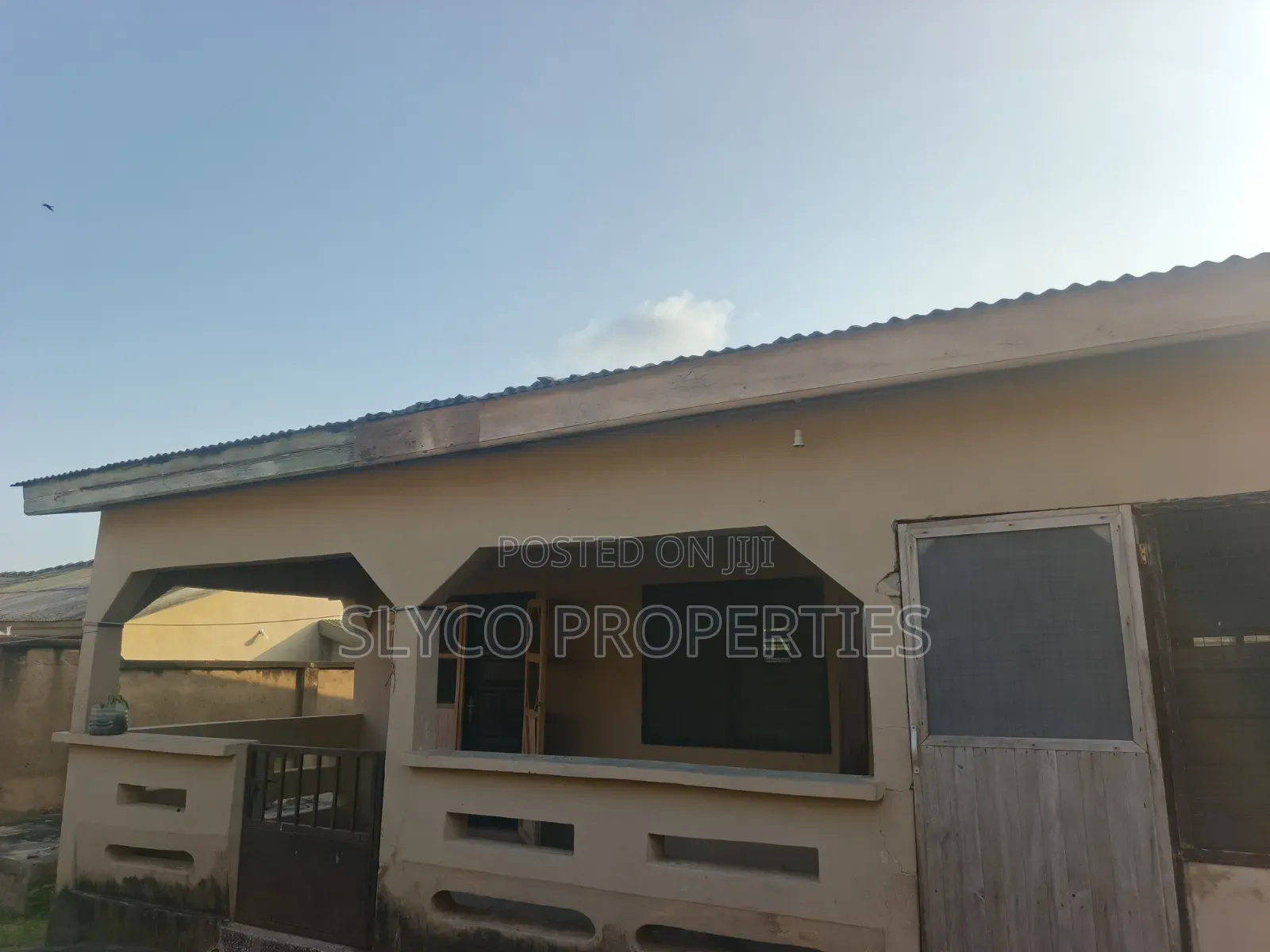 3bdrm Bungalow in Marshal Estate, New-Juaben Municipal for rent
