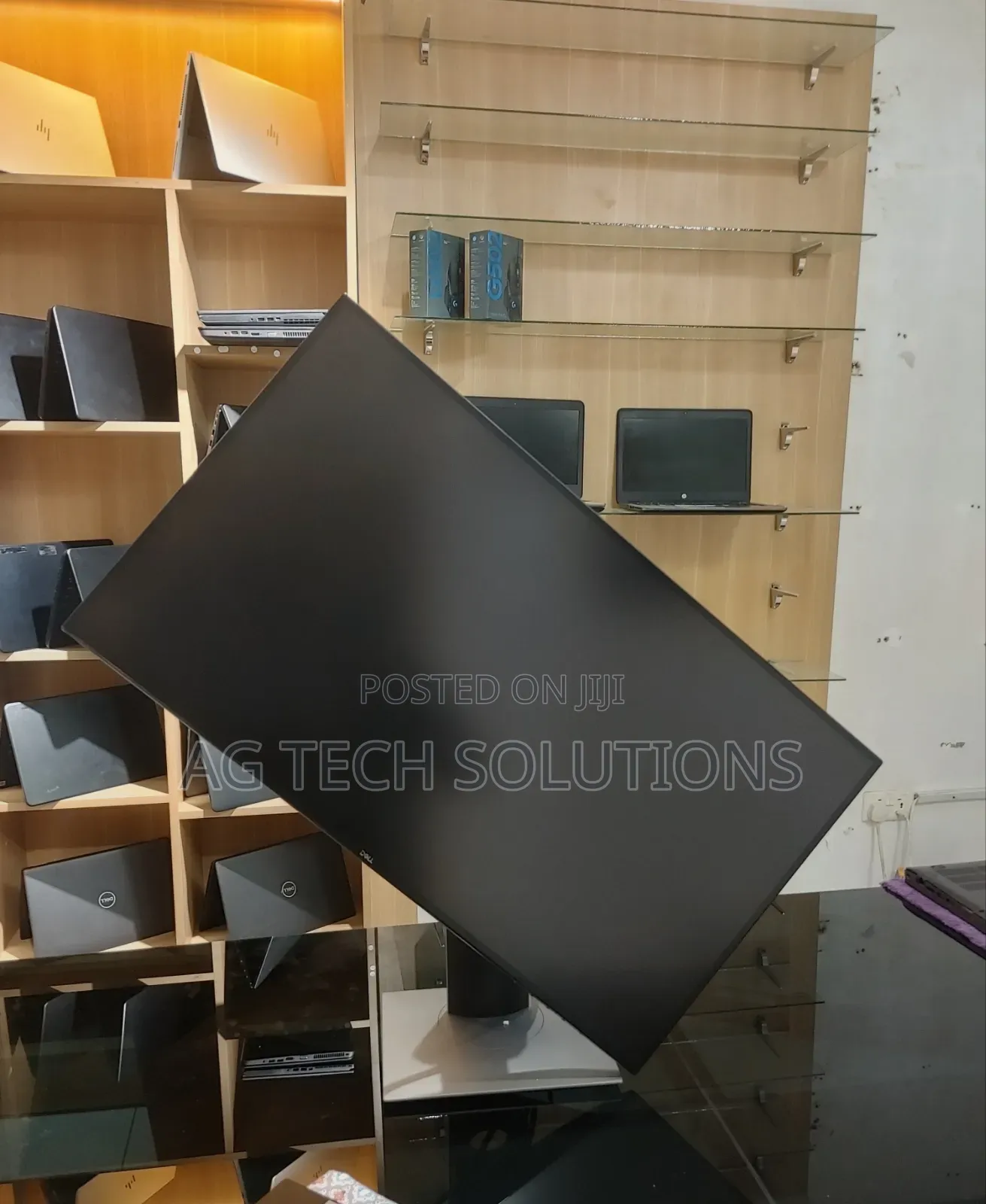 Dell Ultra Sharp 27" Edgeless Monitor