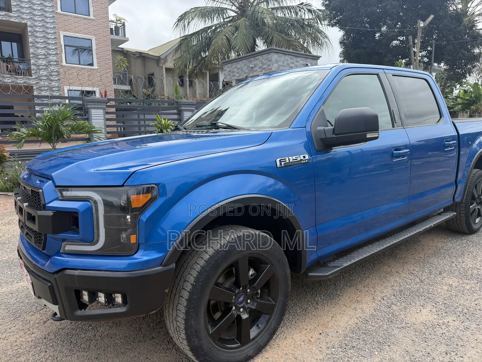 Ford F-150 2020 Blue