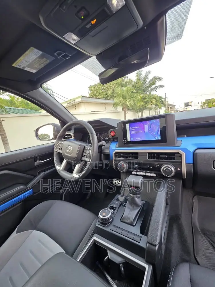 Toyota Tacoma 2025 Black
