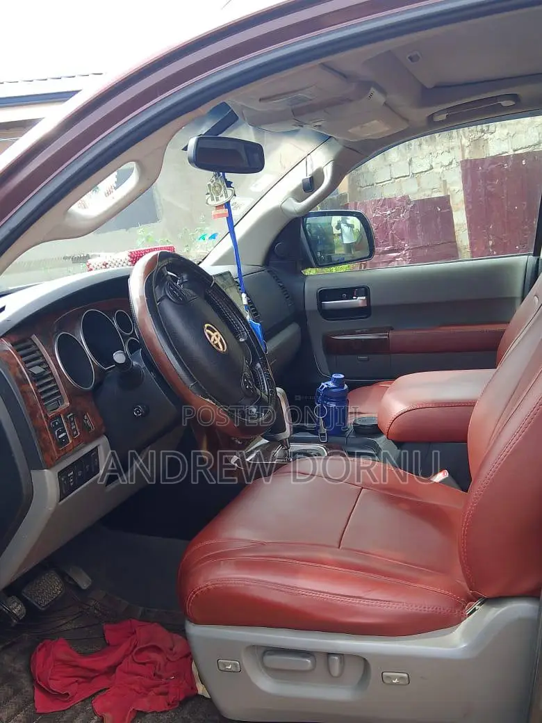 Toyota Sequoia 2008