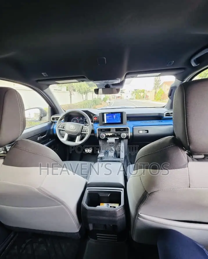 Toyota Tacoma 2025 Black