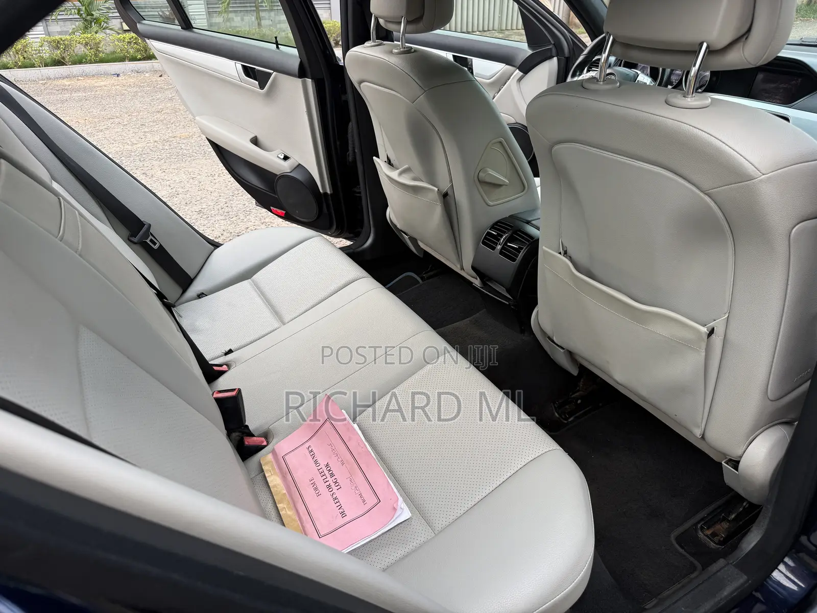 Mercedes-Benz C250 2014 Blue