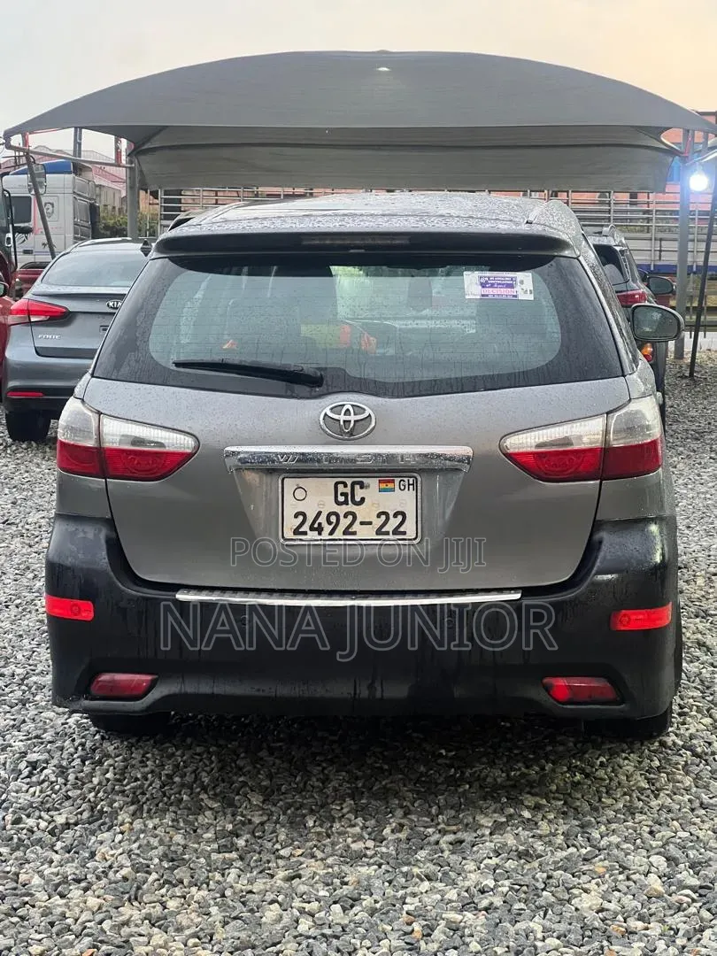 Toyota Wish 2010 Silver
