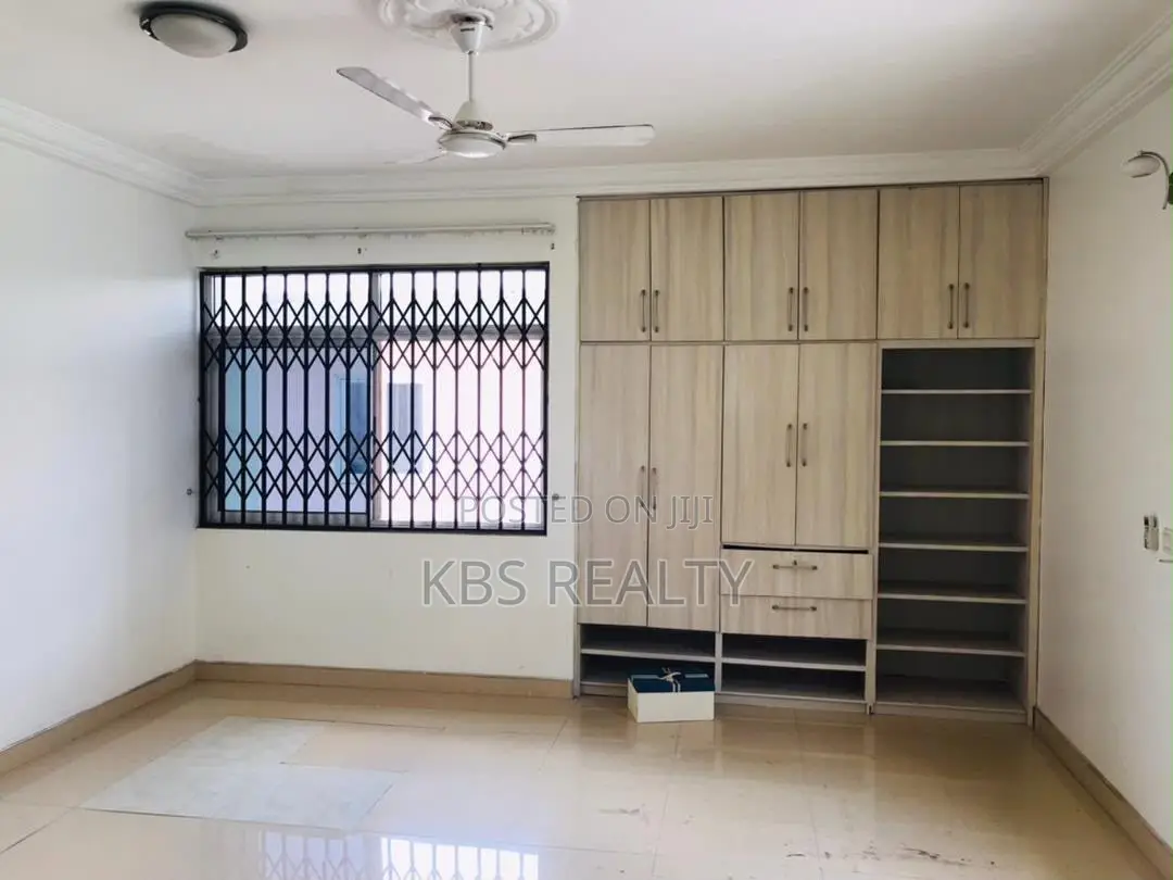 7bdrm Villa in American House for sale