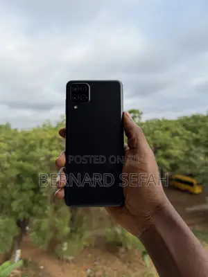 Samsung Galaxy A12 64 GB Black