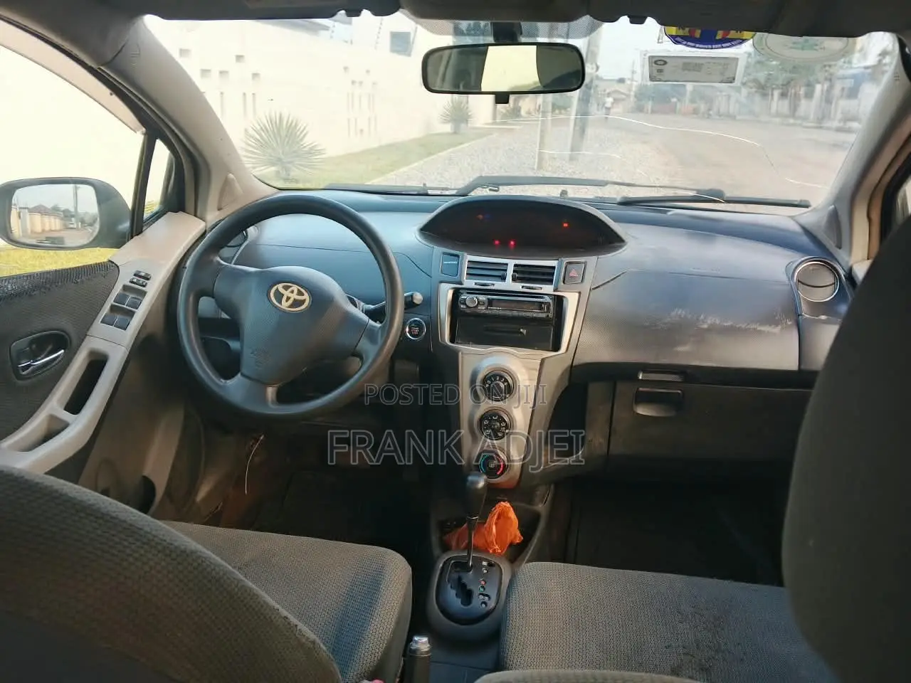Toyota Vitz 2010 Brown