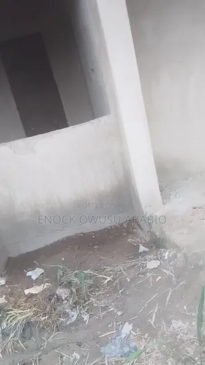 5bdrm House in Enowab Estate At, Sekyere East for sale