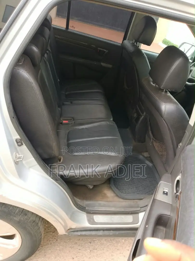 Hyundai Santa Fe 2012 Silver