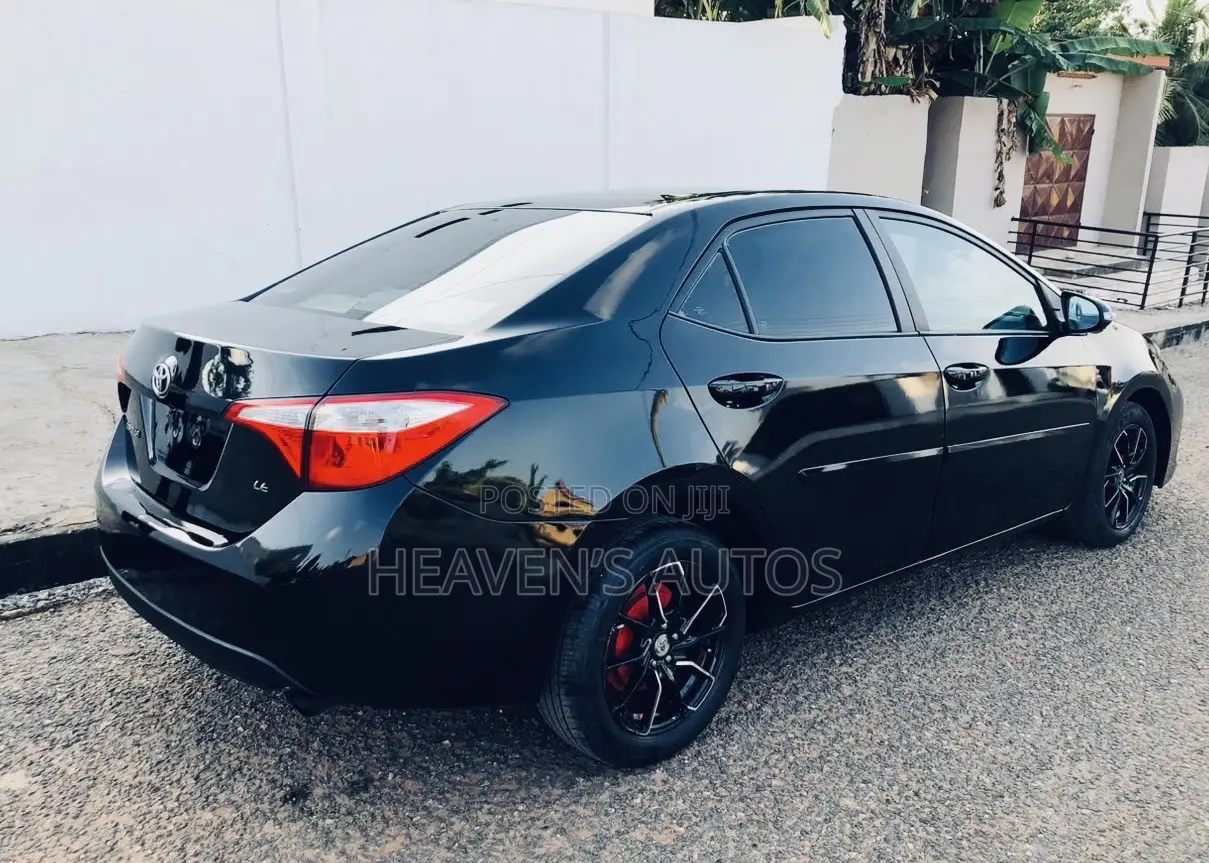 Toyota Corolla 2015 Black