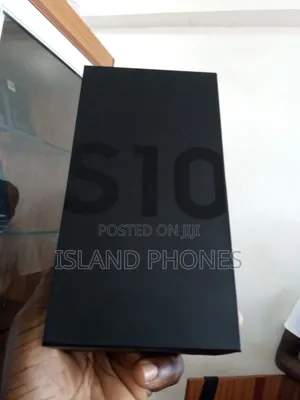 New Samsung Galaxy S10 128 GB Blue