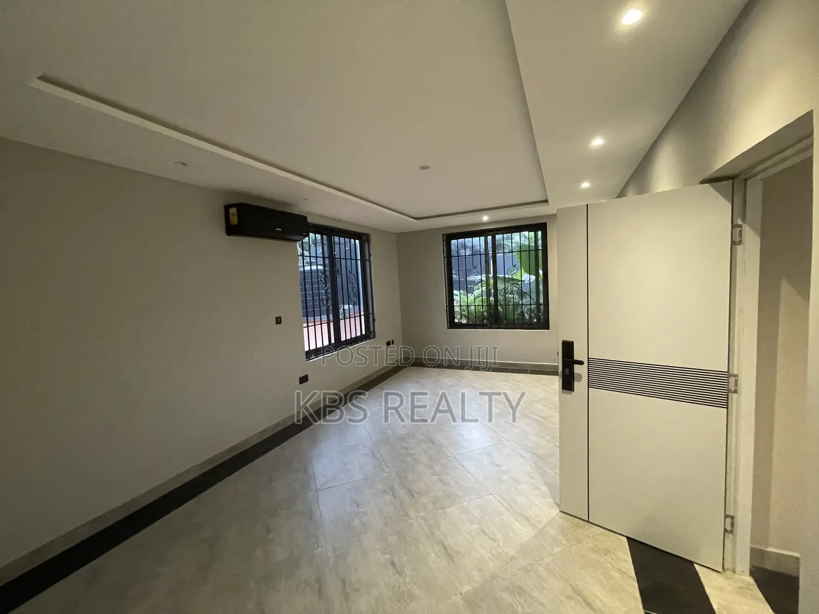 5bdrm Duplex in Danyame, Kumasi Metropolitan for rent