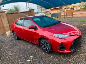 Toyota Corolla SE (1.8L 4cyl 2A) 2019 Red