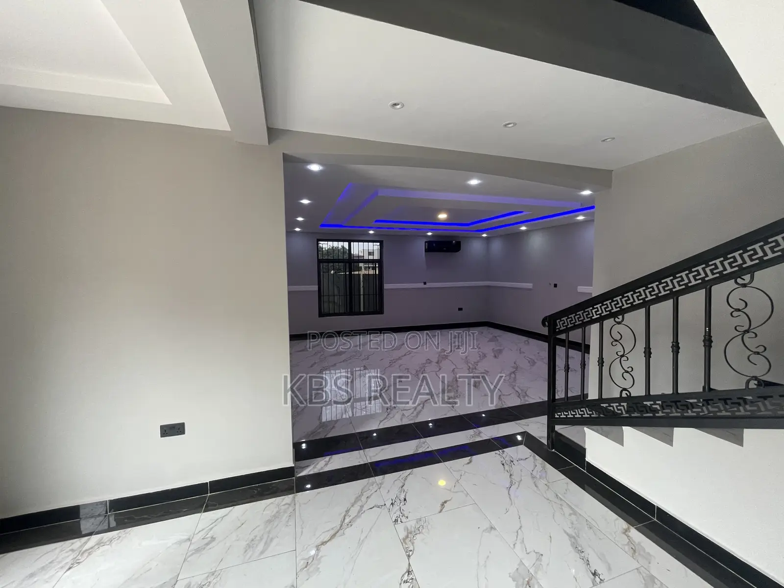 5bdrm Duplex in Danyame, Kumasi Metropolitan for rent